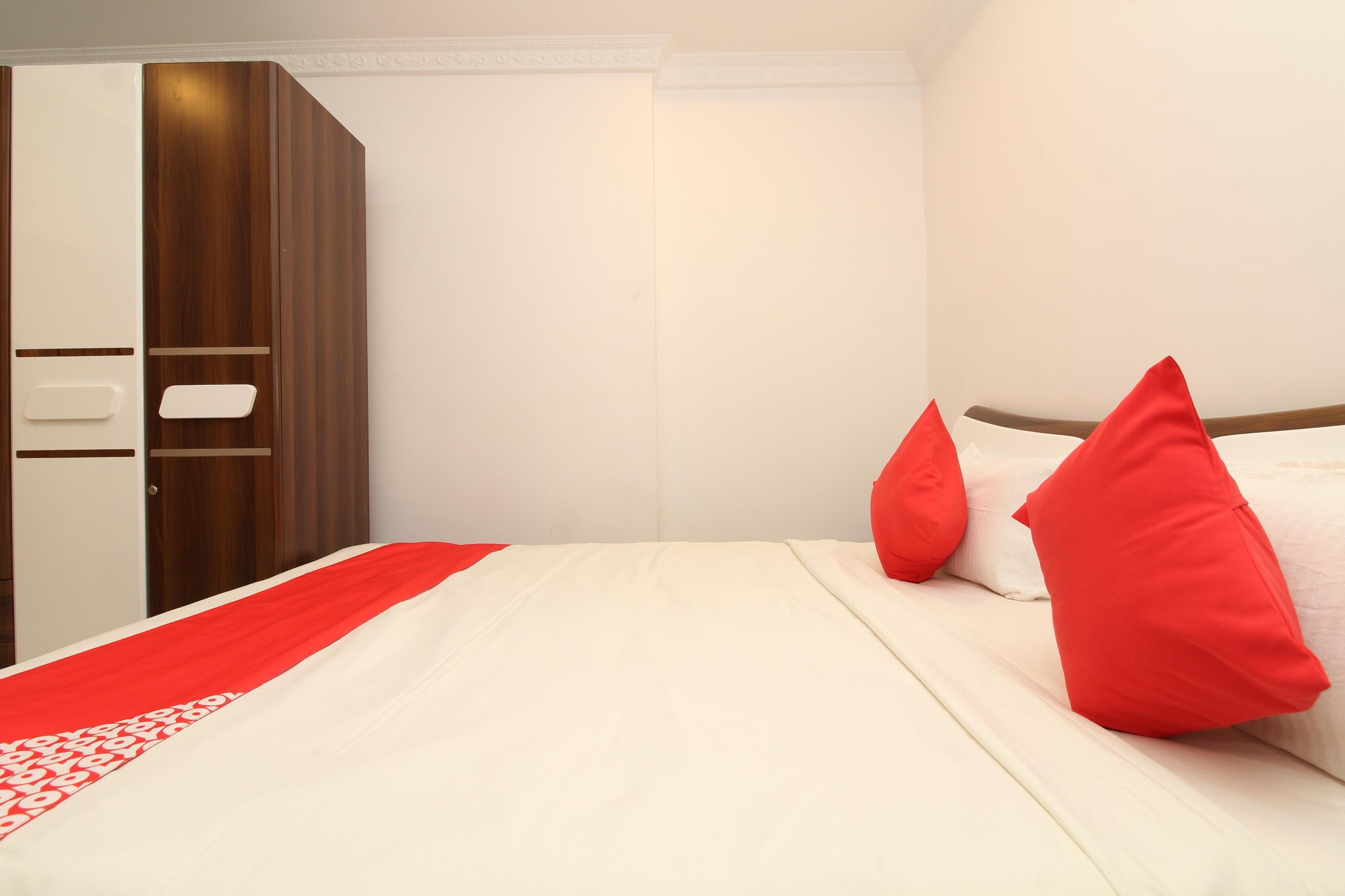 Oyo 37499 Saba Service Apartments Hyderabad Eksteriør billede