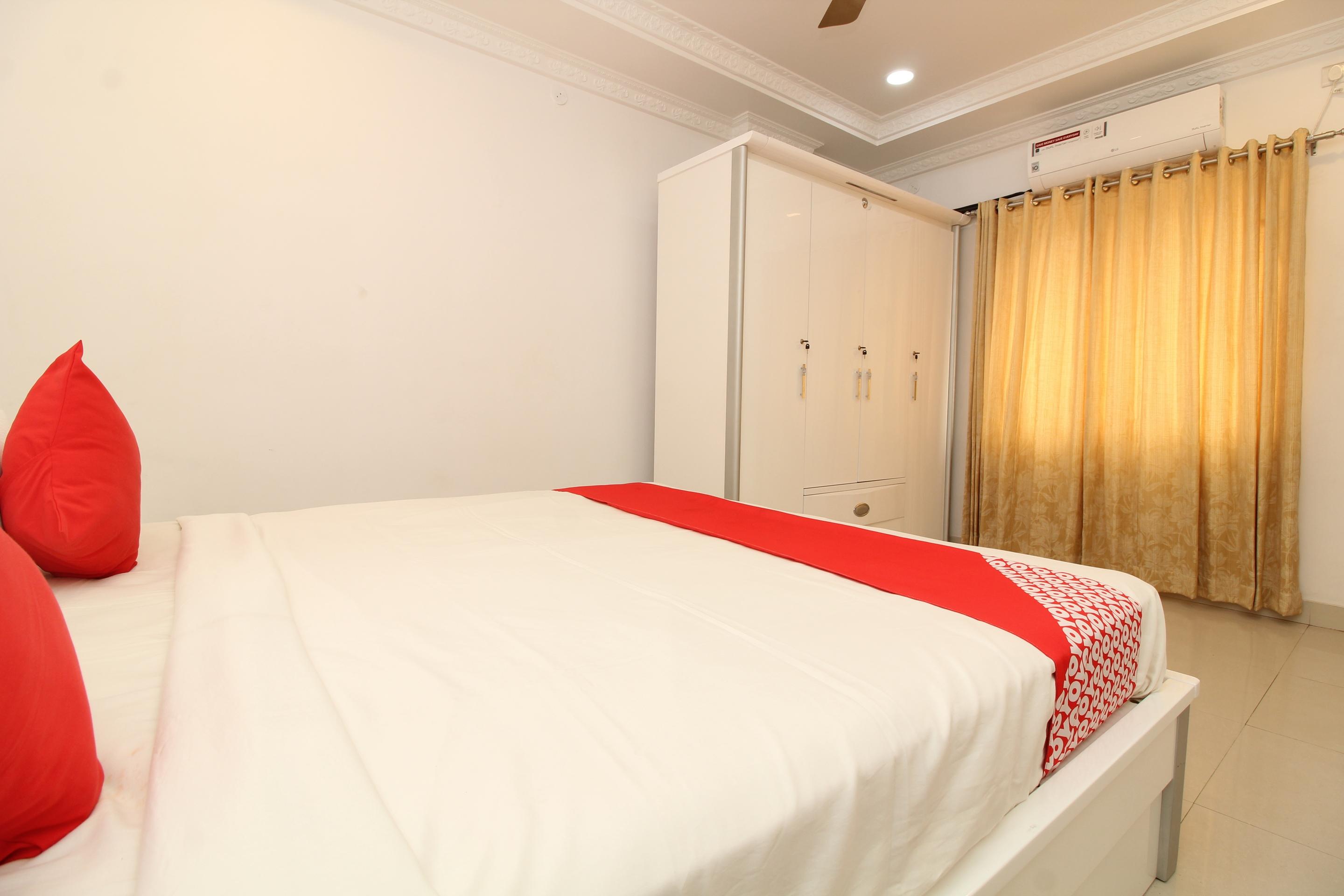Oyo 37499 Saba Service Apartments Hyderabad Eksteriør billede