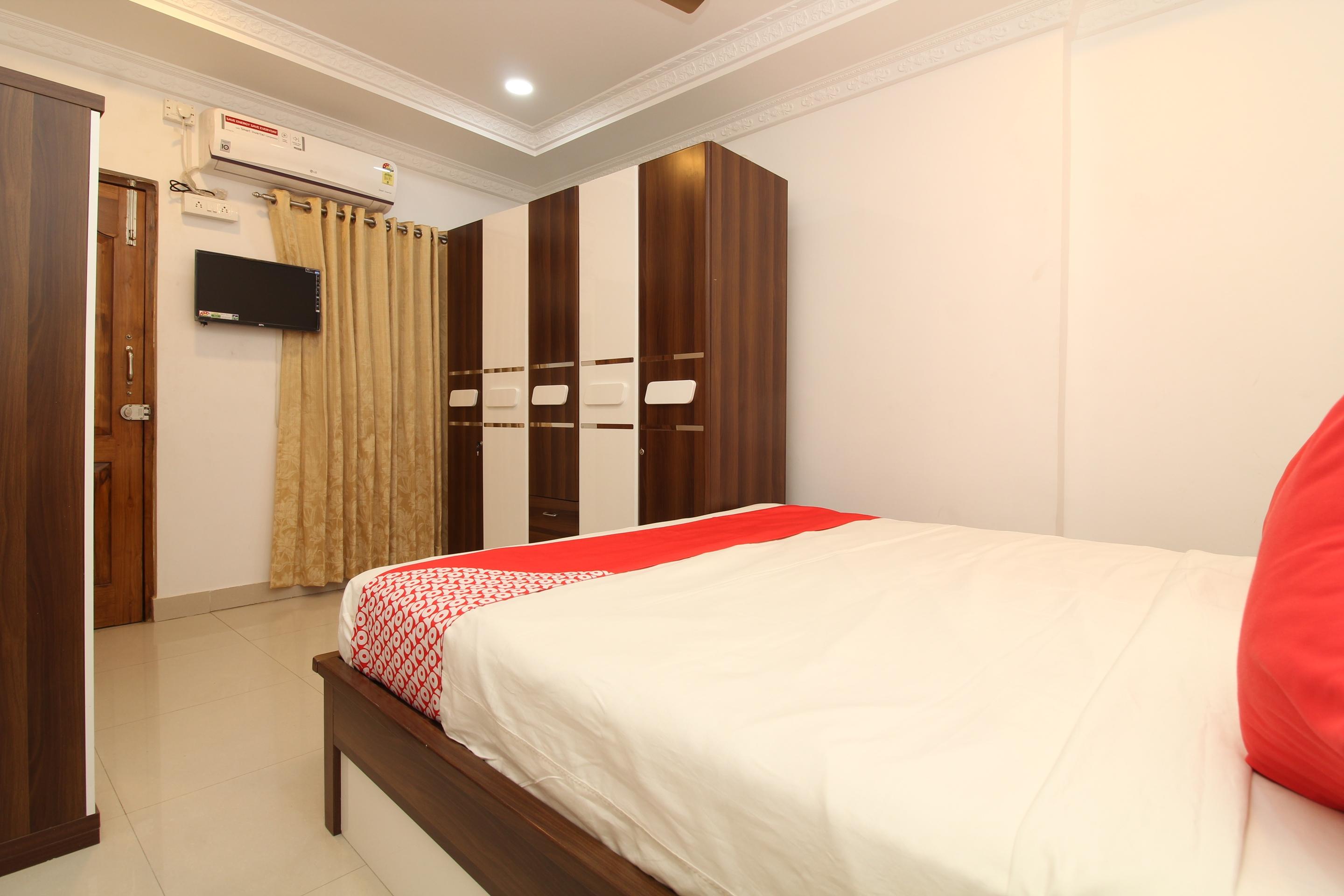 Oyo 37499 Saba Service Apartments Hyderabad Eksteriør billede