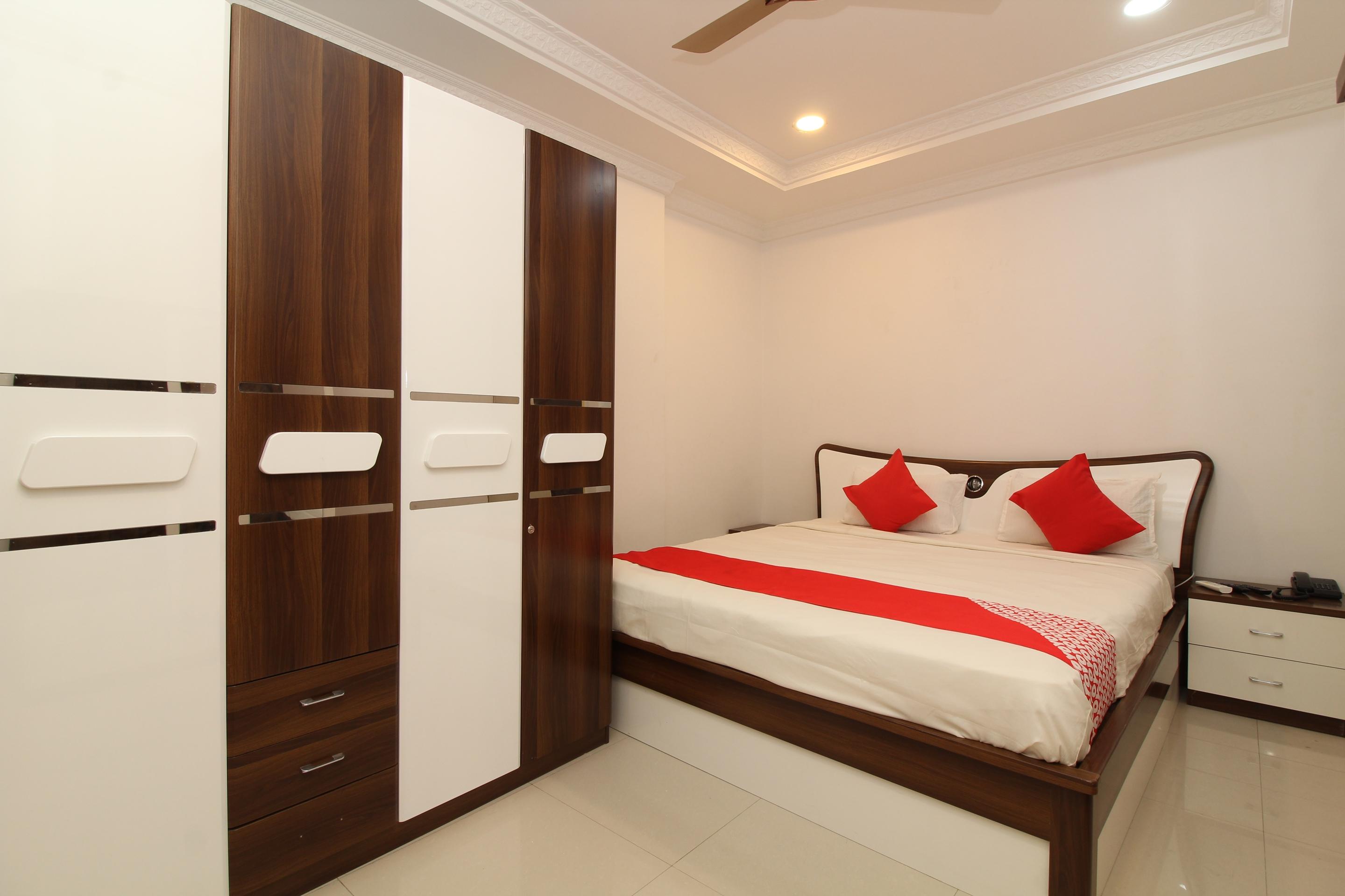 Oyo 37499 Saba Service Apartments Hyderabad Eksteriør billede