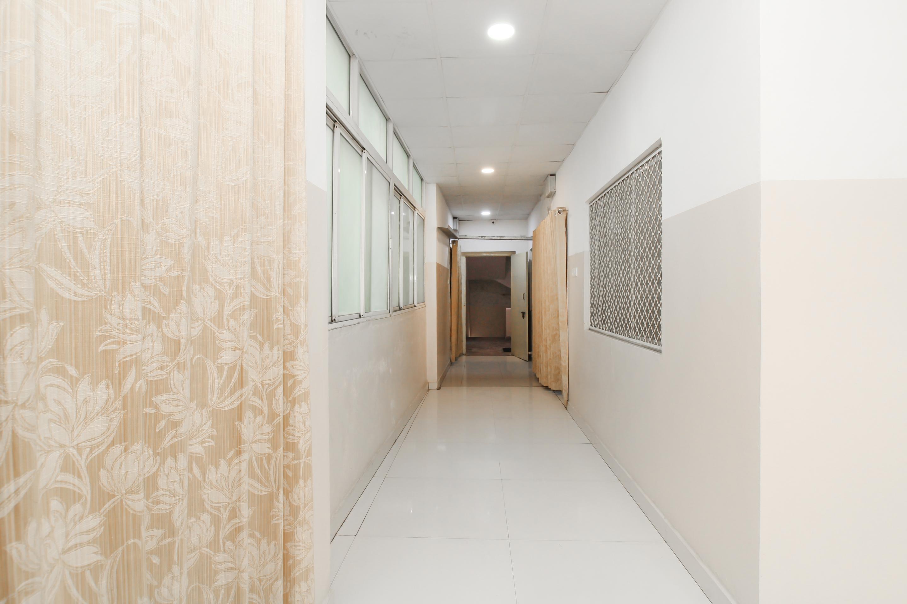 Oyo 37499 Saba Service Apartments Hyderabad Eksteriør billede